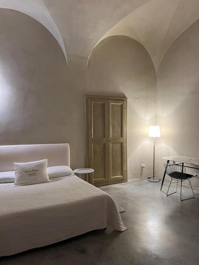 Antica Foligno 1600 Magic Apartment Buitenkant foto